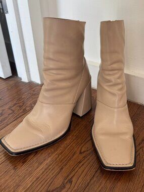 Alias Mae Women's Tan and Cream Boots